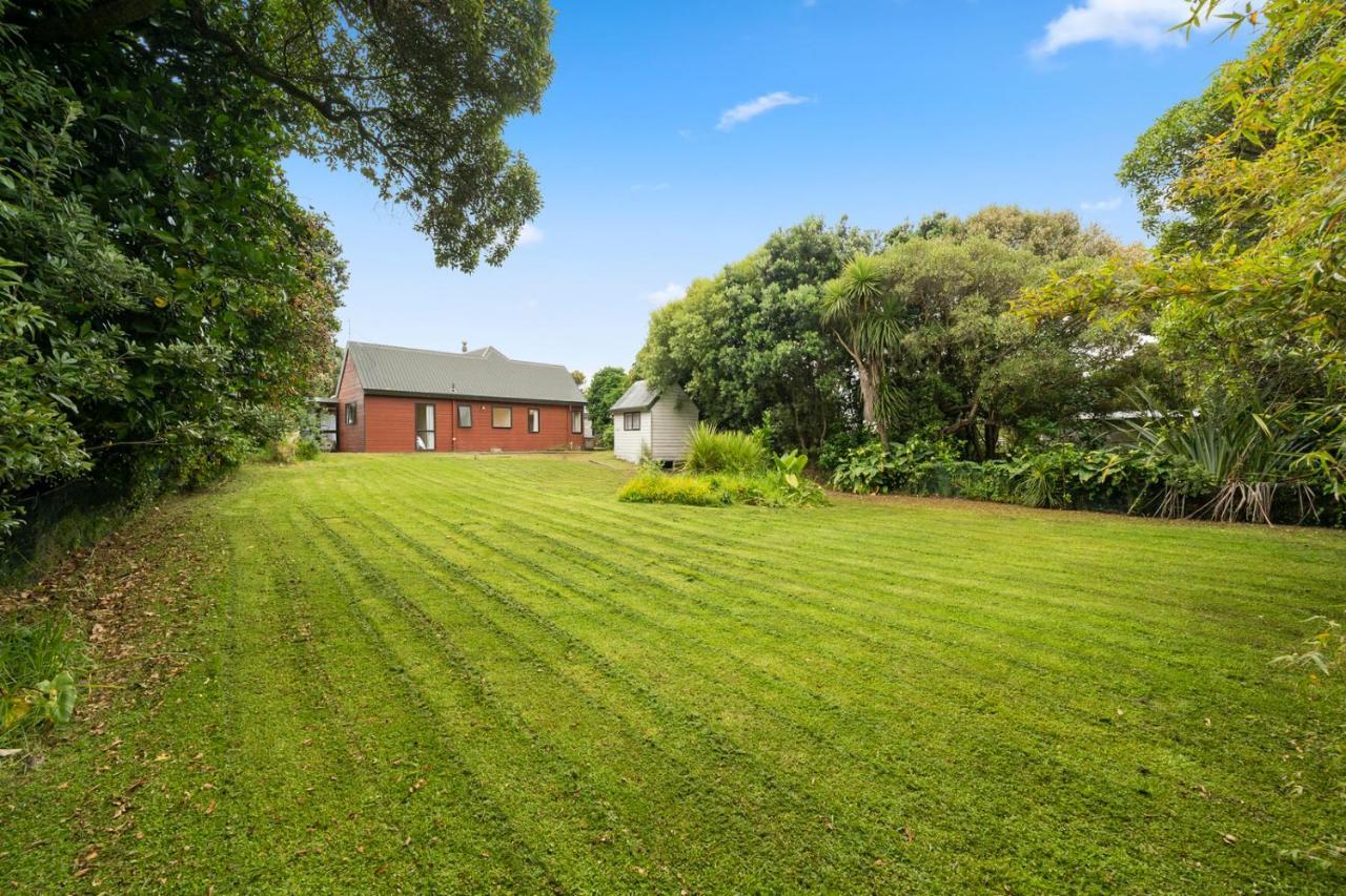 Wharerata - Otaki Beach Holiday Home Экстерьер фото